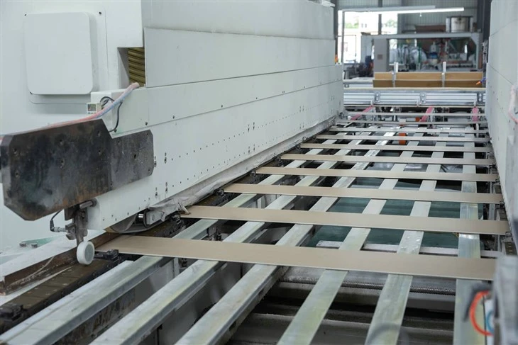 Waterproof Interlocking Luxury Vinyl Plank Flooring